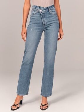Abercrombie & Fitch 90s Straight Ultra High Rise Jeans Criss-Cross Waist Distres